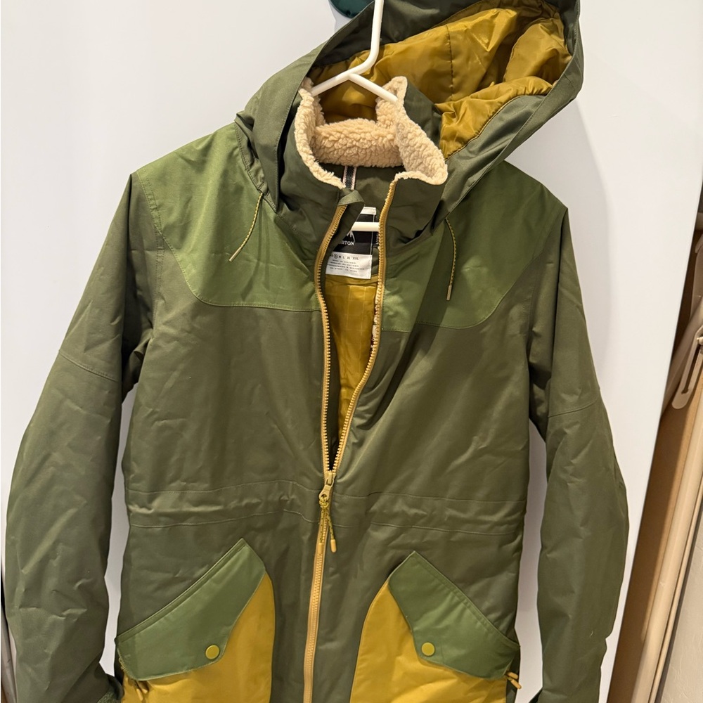 Ladies Burton To acco Green & Golden Yellow Performance Jacket with Hood $150.00